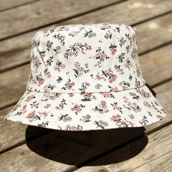David and Young Accessories - NEW Ivory Ditsy Floral Print Breathable Airy 100% Cotton Packable Bucket Hats